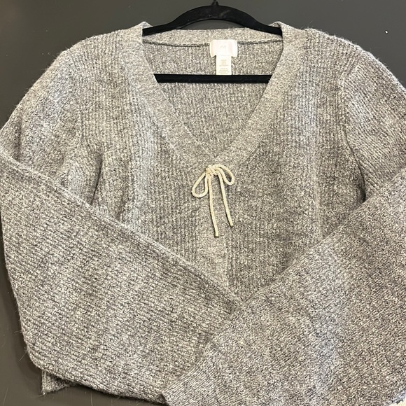 H&M Sweaters - H&M Grey Bow Sweater